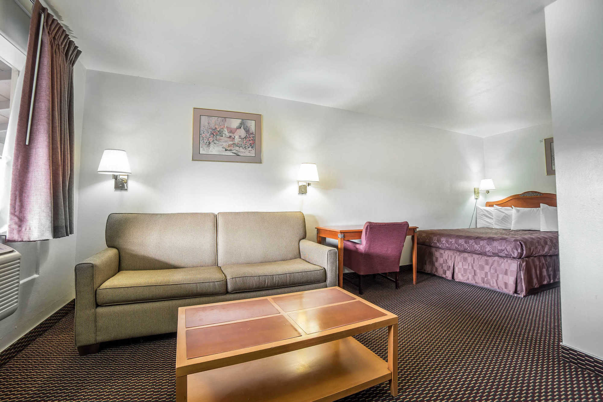 Rodeway Inn & Suites Pendleton Habitación foto